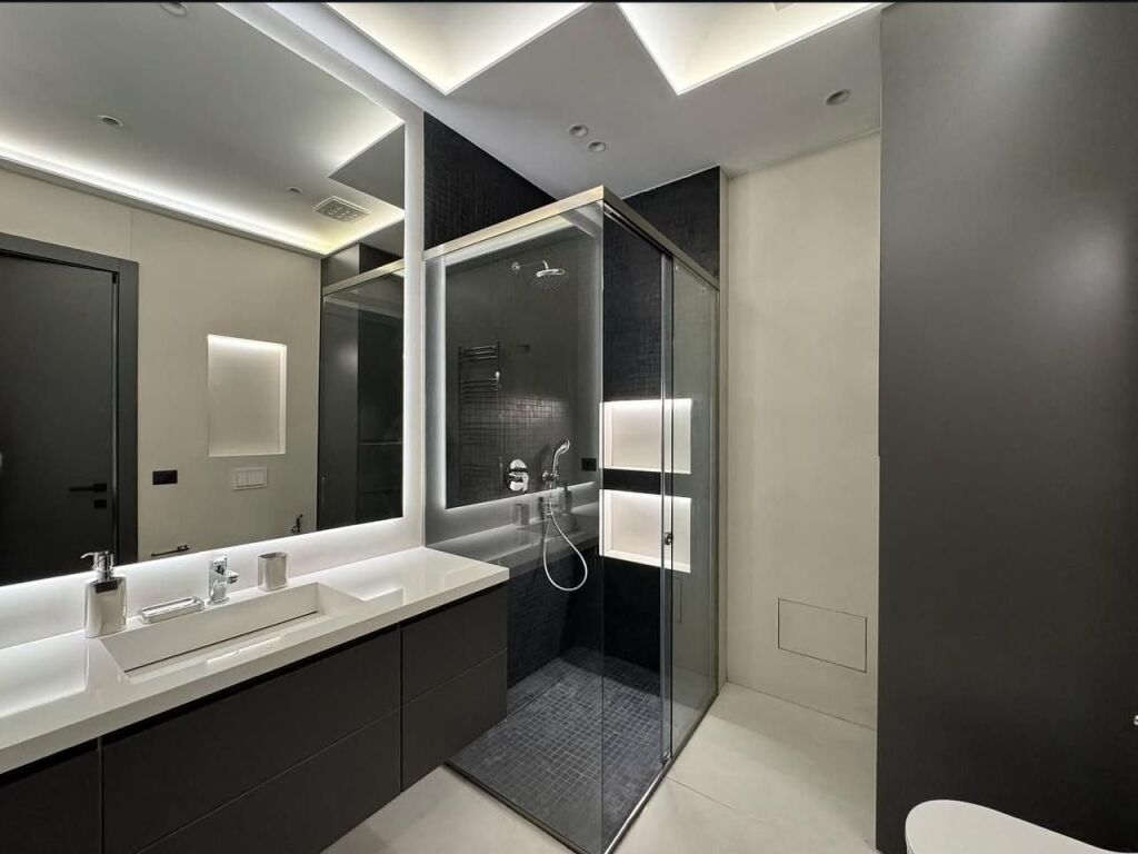 Apartament me qera 1+1 Kompleksi Delijorgji  Pallat me ashensor  I mobiluar me kushte bashkekohore  Cmimi 1000€