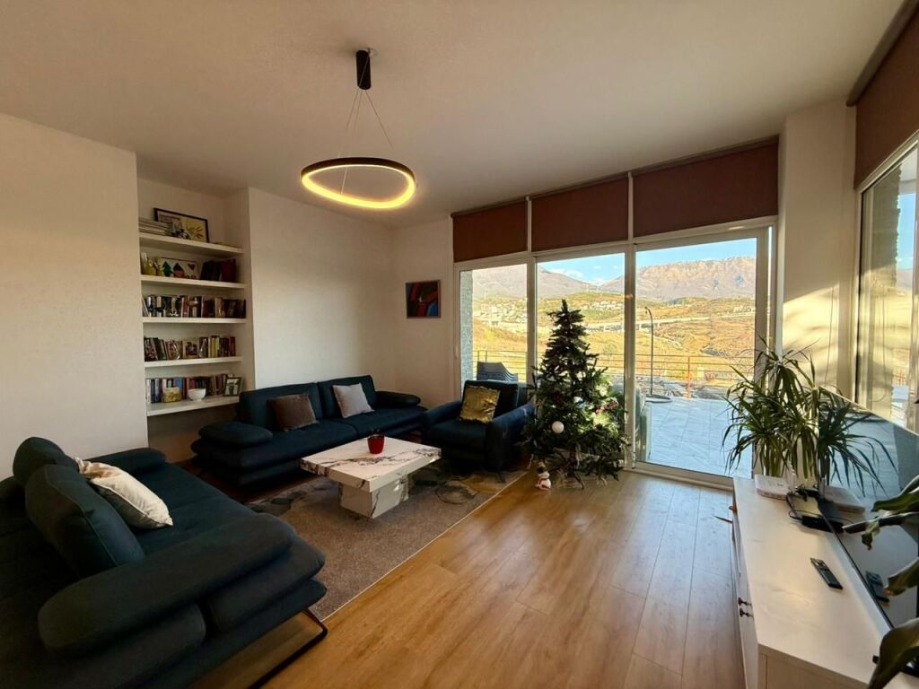 📣 SUPER VILLA FOR RENT 📍 Near Lake Farka ✨  🏡 2-Story Villa 💶 Price 2,500 Euro