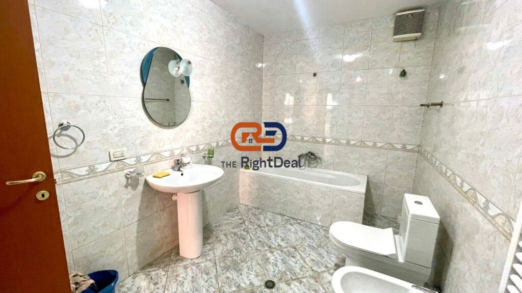 In Ish-Bllok, Office Space 2+1+2 For Rent, With Perfect Location!!!