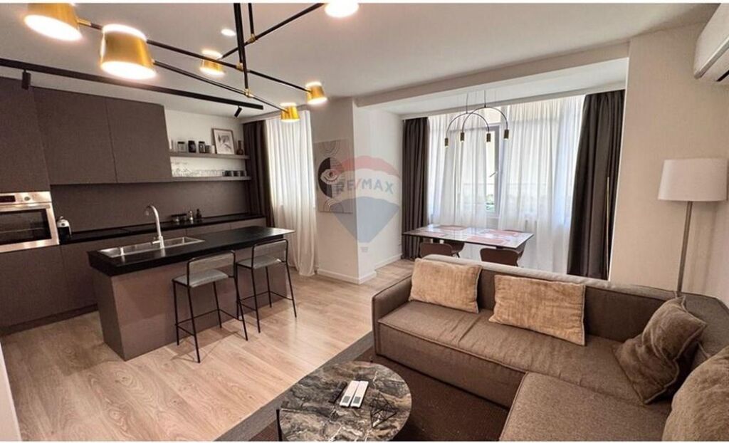 Blocco di Appartamenti - In Vendita - Via Zenel Baboçi, Tirana(ID: 530191025-240)