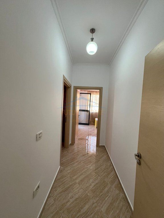 Qera, Apartament 2+1+2, Unaza E Re