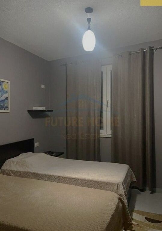 Shitet, Apartament 2+1, Misto Mame