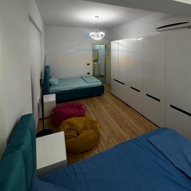 Qira, Apartament 2+1+2, 21 Dhjetori
