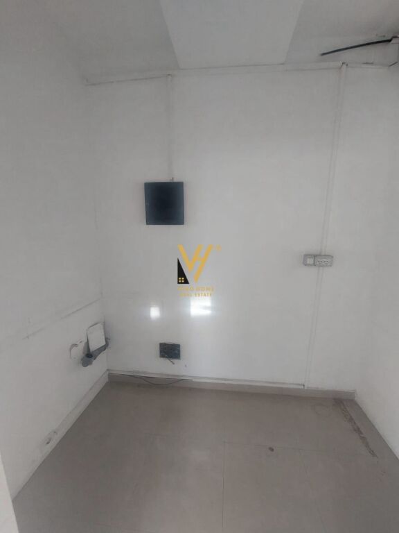 OFFICE 60 M2 FOR RENT AT PAZARI I RI 70,000 LEKE