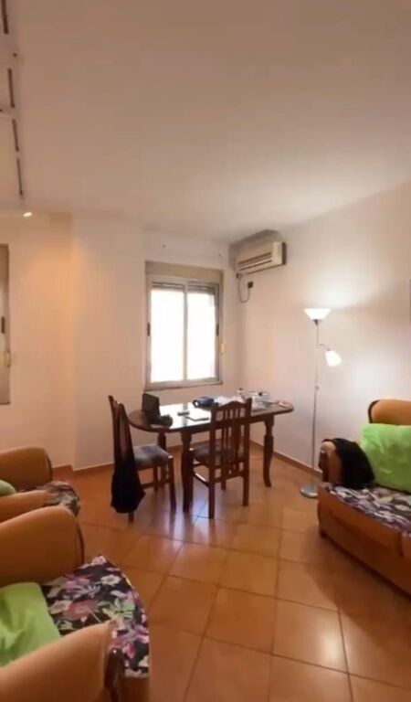 Apartament 1+1 me qira+post parkimi"Xhamllik"