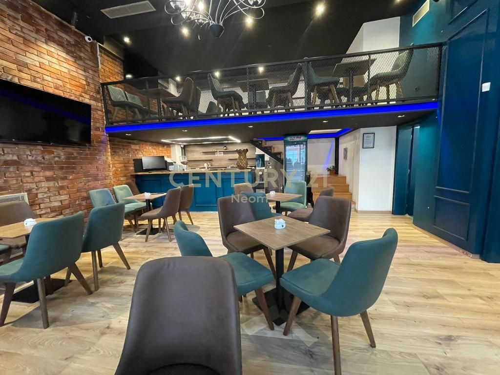 SHITET AMBIENT KOMERCIAL DUPLEKS NE XHAMLLIK (BIZNES GATI BAR KAFE)
