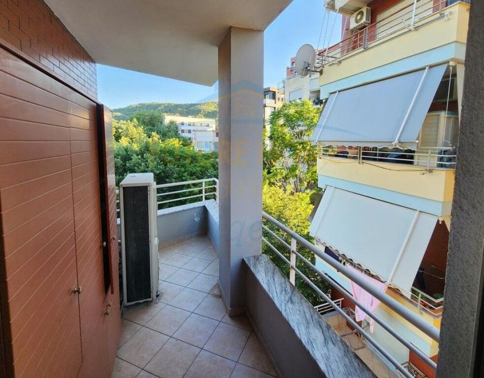 Qera, Apartament 2+1+Studio, Kodra e Diellit, Tiranë.