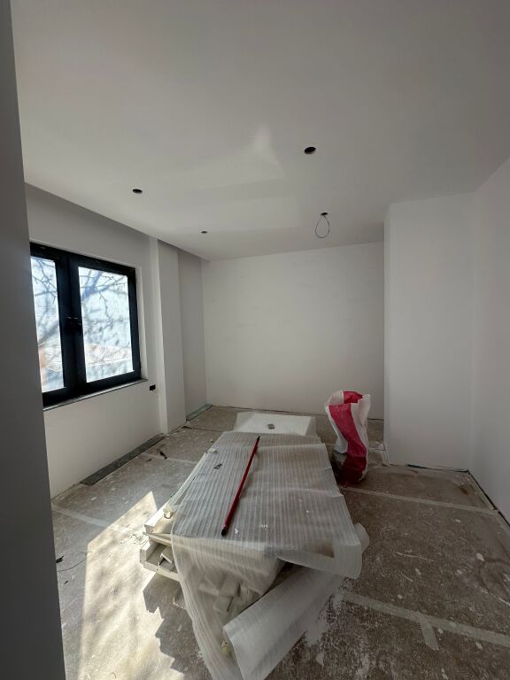 Shitet apartament 1+1 ne Ali Dem