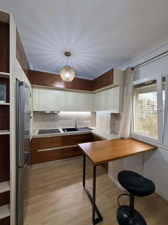 🏡 Appartamento in Affitto 🛏️ 2+1+2 📍 Vicino allo Zoo di Tirana💶 720€ / mese