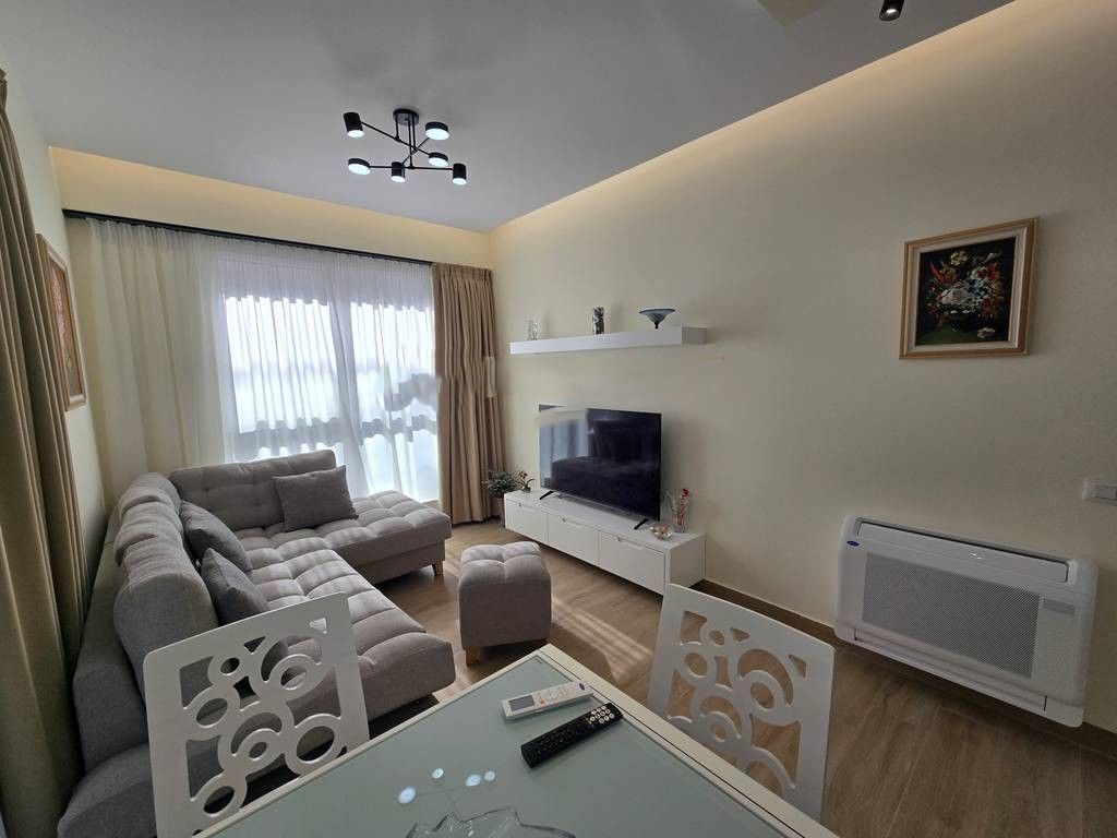 SUPER APARTAMENT PER QERA TEK HOTEL MONDIAL