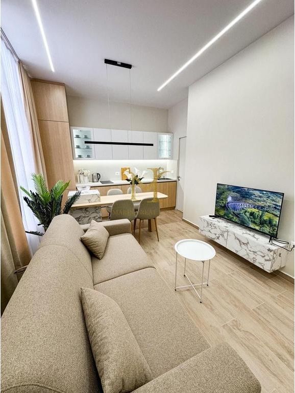 Dy Apartamente luksoze 1+1 per shitje në Plazh Hekurudha, Durrës