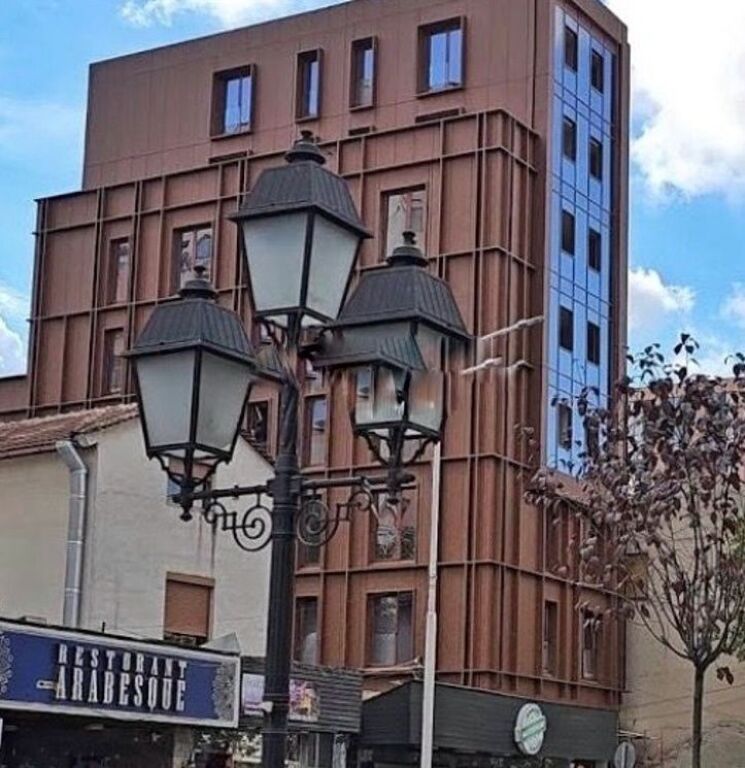 Shitet Ambient Komercial – Rruga e Kavajes 340,000 €