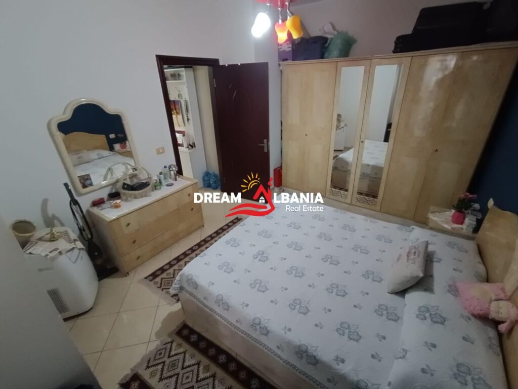 Apartament 2+1+ Verandë për shitje në Yzberisht, Tiranë (ID 41212173)