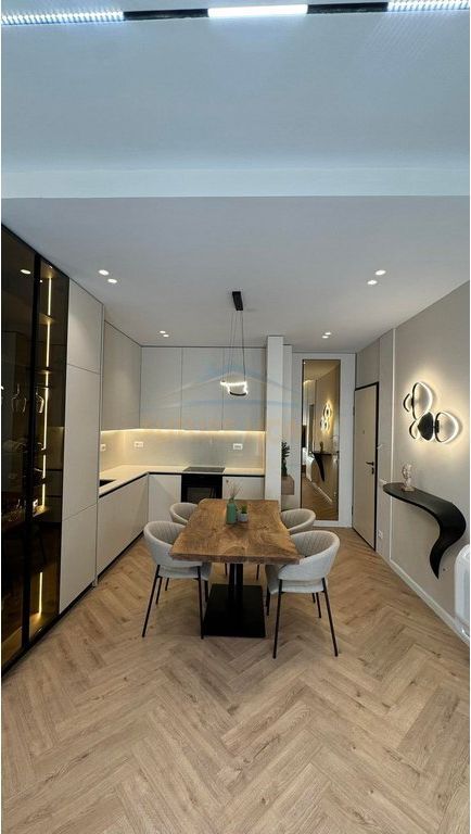 Rent, Apartment 2+1+2, Tirana Garden Building