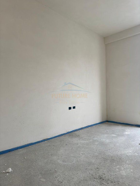 VENDESI APPARTAMENTO 2+1