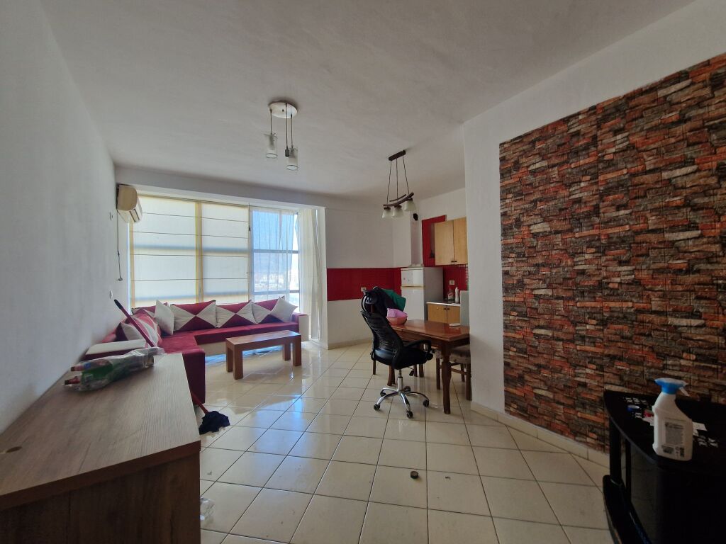 Apartment for rent in Astir