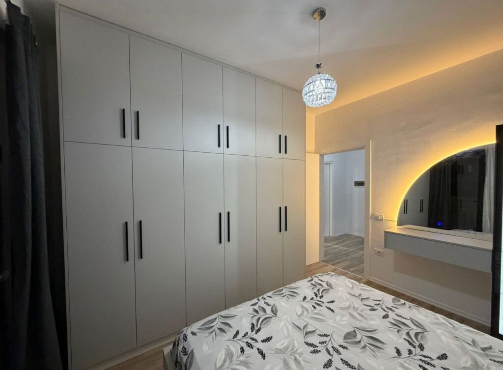 🏢 Appartamento 1+1 in affitto 📍 Posizione: Astir, vicino a Villa L2💰 Prezzo: 50.000 lek/mese