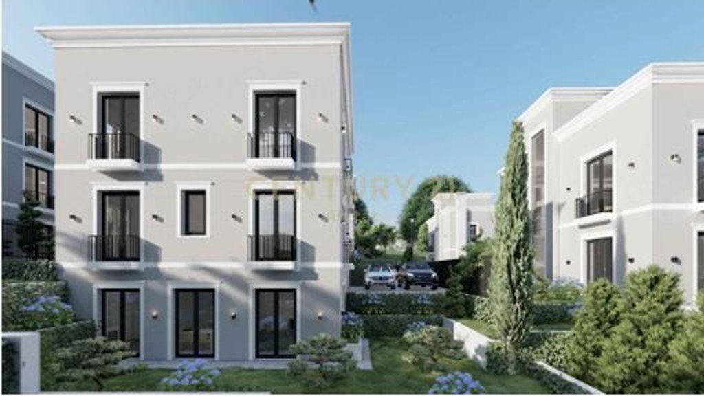 Vilë në shitje- Liqeni i Farkës, Tiranë