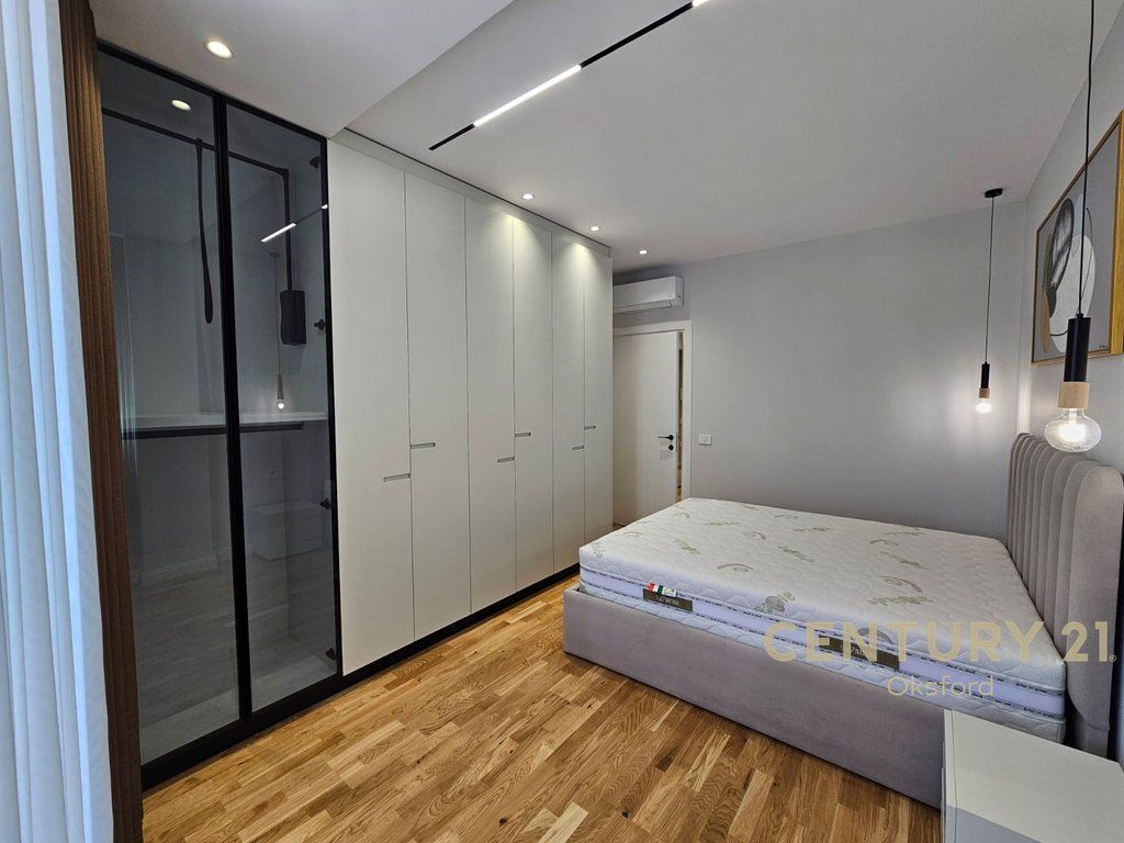 SHITET APARTAMENT 2+1 TEK REZIDENCA GOLDEN TOWER NE MINE PEZE