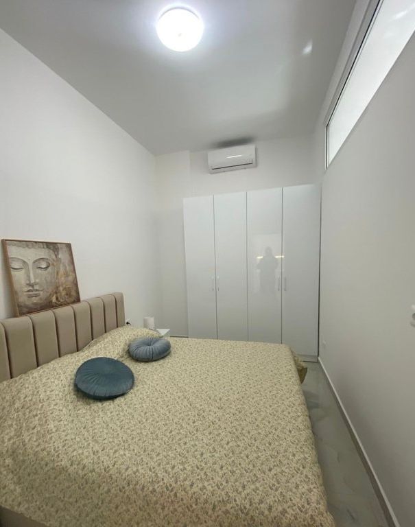 Jepet Apartament me Qera 1+1 Fresk