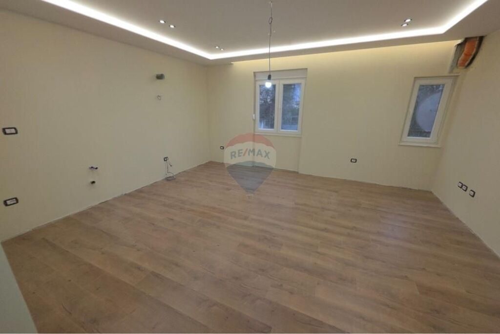 Artament 1+1 për Shitje – Shkolla Osman Myderizi!