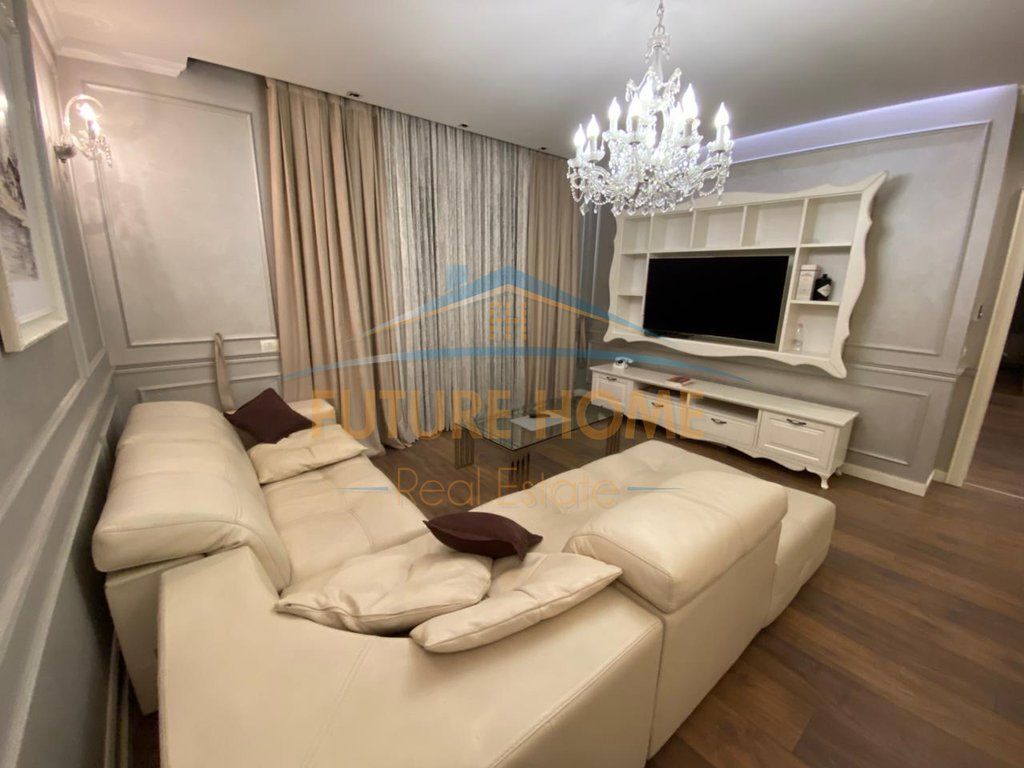 JEPET ME QERA APARTAMENT 2+1+2 TEK AMBASADOR 3 , STADIUMI AIR ALBANIA