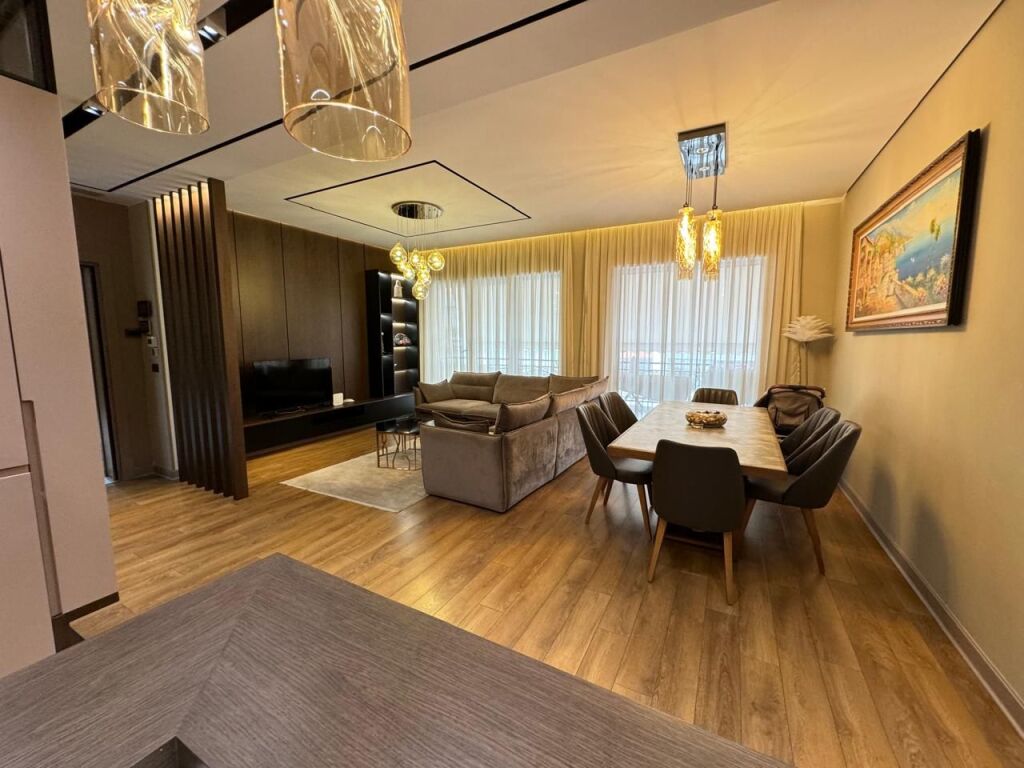 SHESIM APARTAMENT LUKSOZ 2+1+2 TE KOMPLEKSI DELIJORGJI!