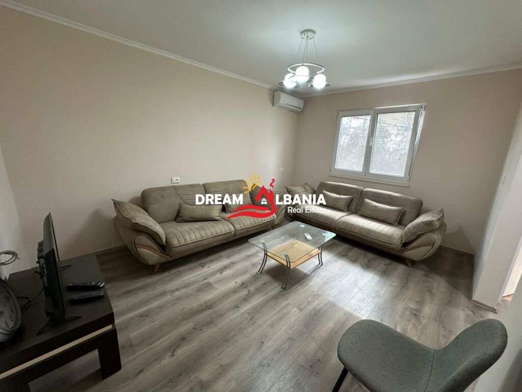 Shitet apartament 1+1 ne bulevardin Bajram Curri prane Deliorgjit (ID 4119467)