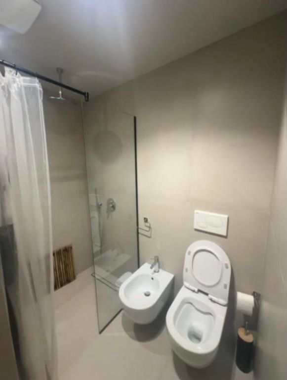 Apartament modern me qera 1+1 te Rr Sulejman Delvina