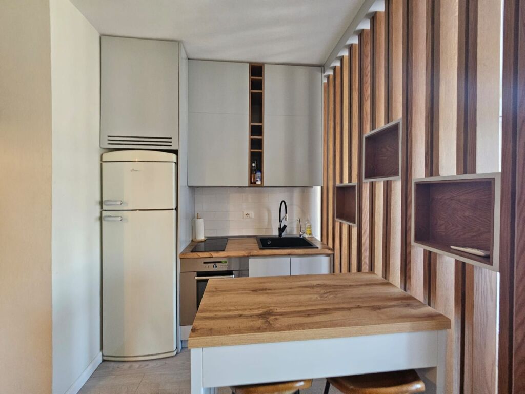 Garsionere per qera tek Sheshi Willson!