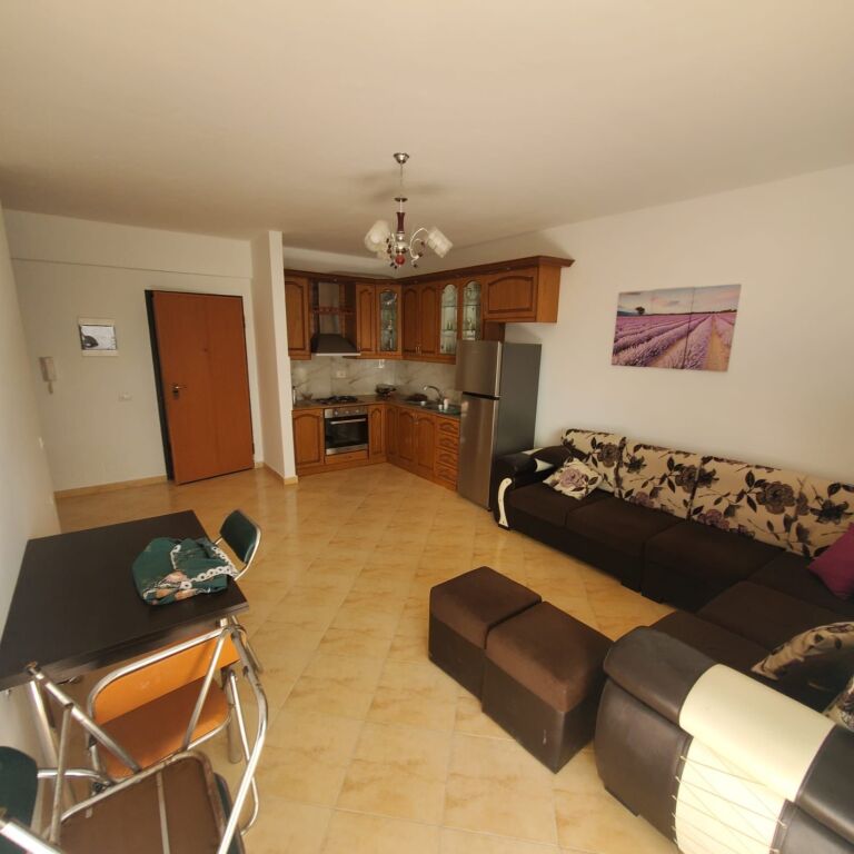 Appartamento 2+1 a Lungomare, Vlore