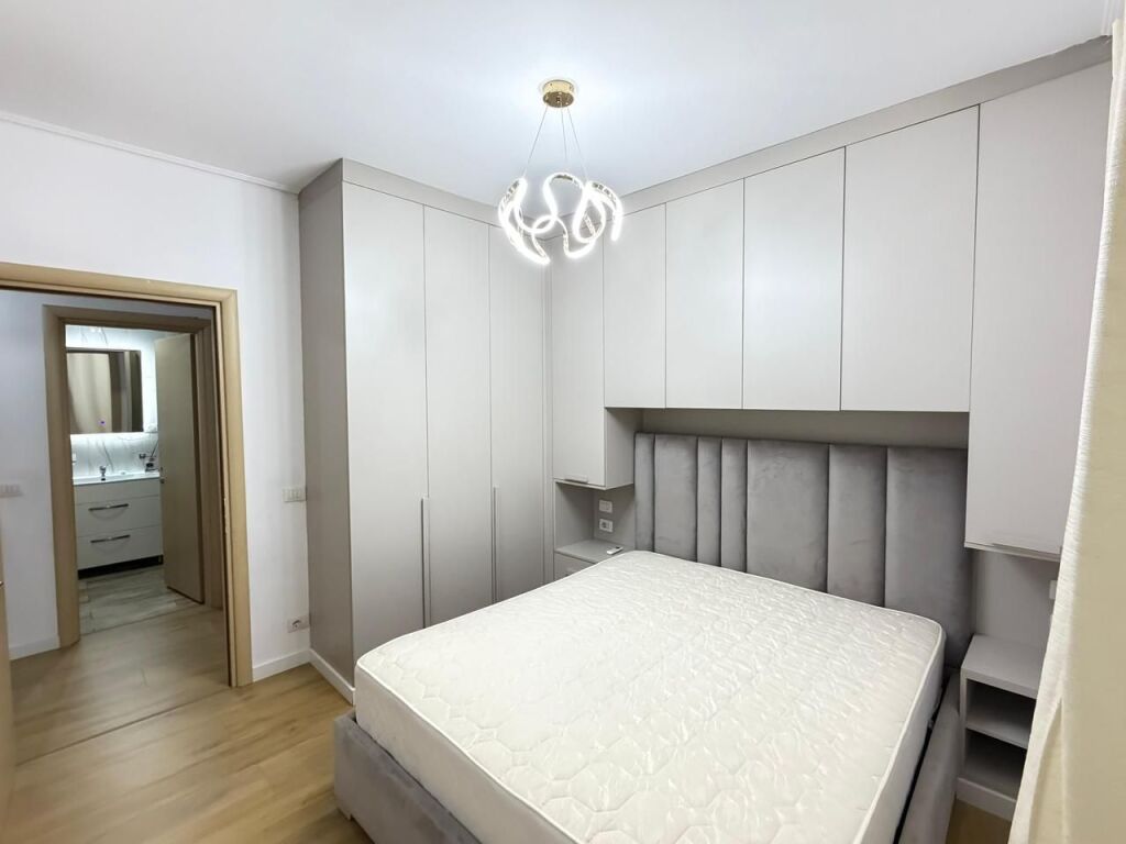 🏡 Appartamento in Affitto 🛏️ 2+1+2 📍 Vicino allo Zoo di Tirana💶 720€ / mese