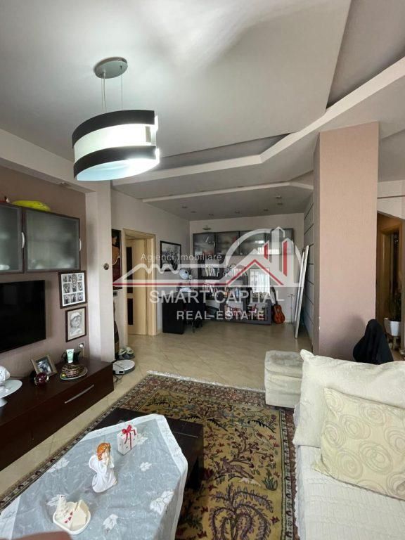 SHITET APARTAMENT 3 + 2 NË VLORE, PRANE SHKOLLES INDUSTRIALE