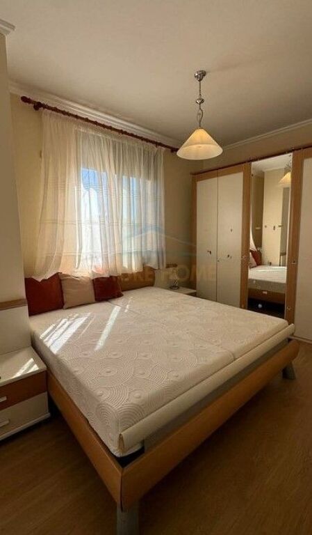 In Affitto, Appartamento 2+1, MOZAIKU, 21 Dhjetori, Tirane.