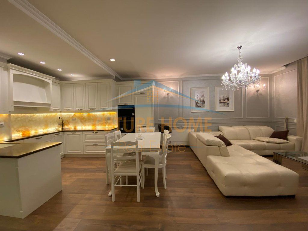 JEPET ME QERA APARTAMENT 2+1+2 TEK AMBASADOR 3 , STADIUMI AIR ALBANIA