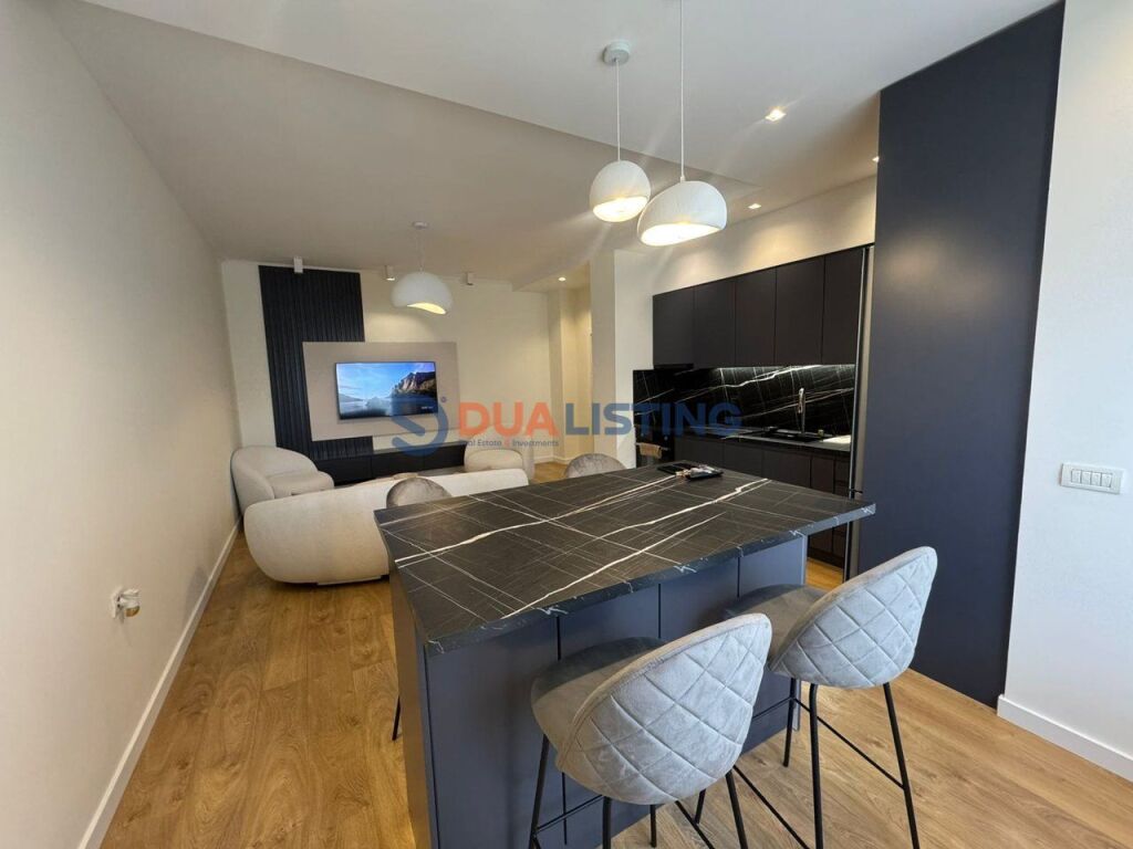 OFROJME ME QIRA APARTAMENT 2+1 MODERN TEK KODRA E DIELLIT !