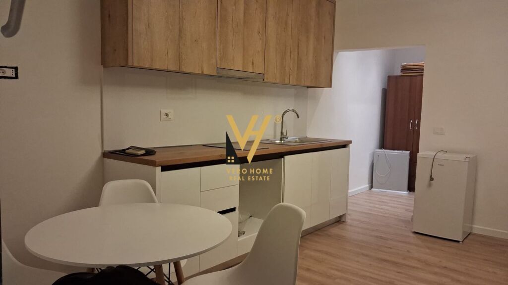 MONOLOCALE DI 35 M2 IN AFFITTO IN CENTRO 50.000 LEKE