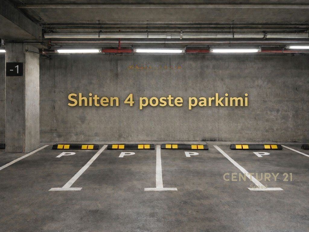 4 posti auto in vendita ad Astir