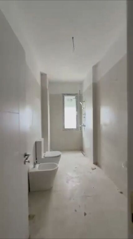 Shitet apartament 2+1+ballkon