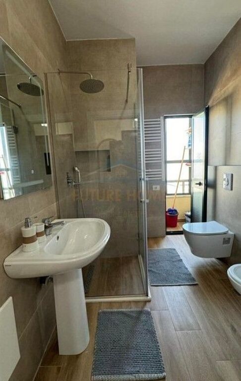 In Affitto, Appartamento 2+1, MOZAIKU, 21 Dhjetori, Tirane.