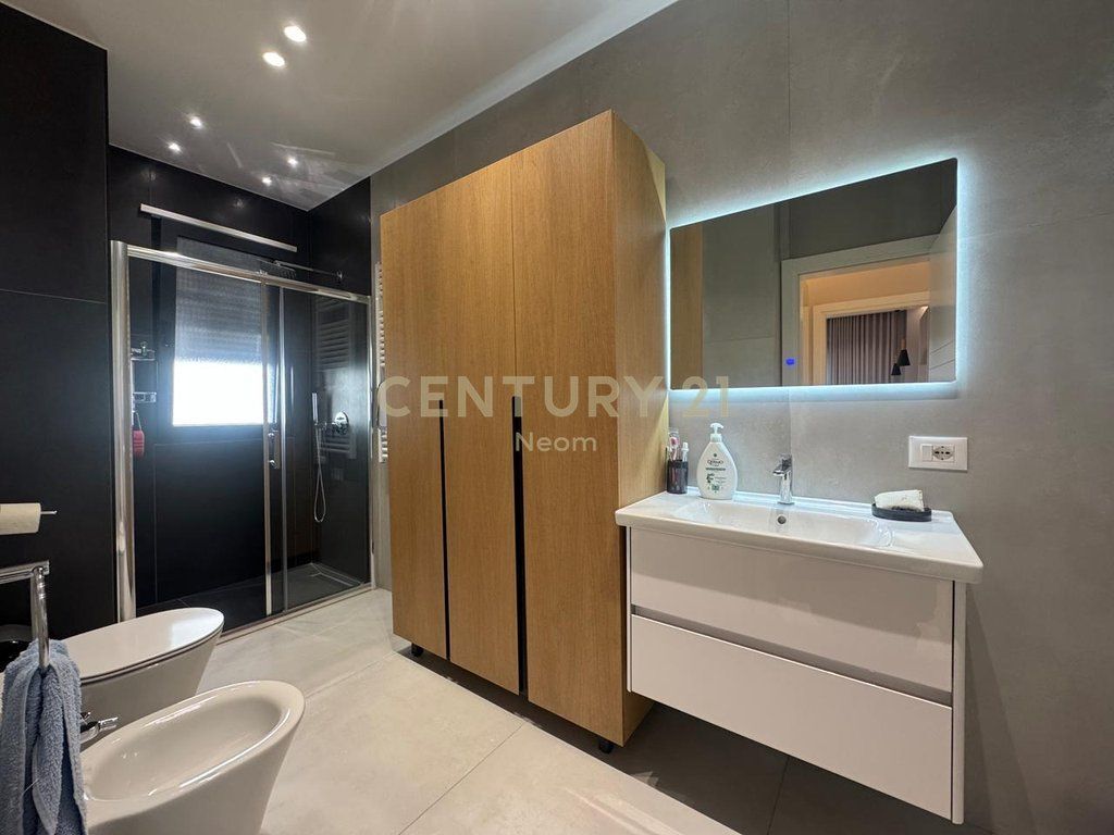 FOR SALE, MODERN 2+1+2 APARTMENT WITH 2 PARKING SPACES AND YARD, AT DRY LAKE