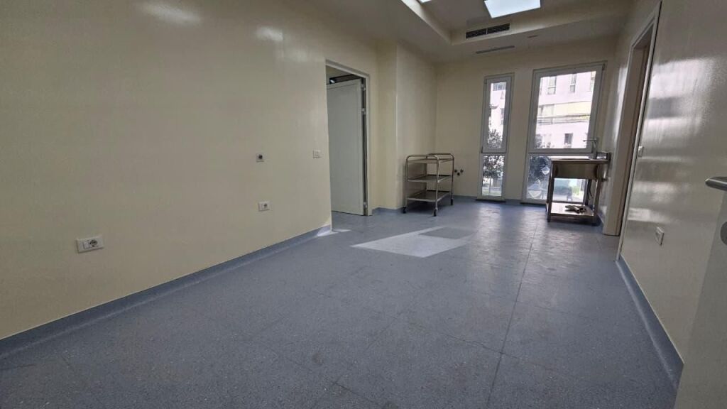 🏥✨ PREMISES FOR RENT FOR CLINIC — Kika 2 | Paris Commune