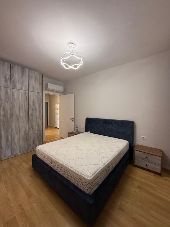 Jepet me qera apartament 2+1 tek nisharaku