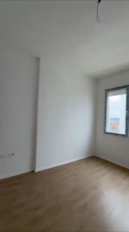 Shitet apartament 2+1+ballkon