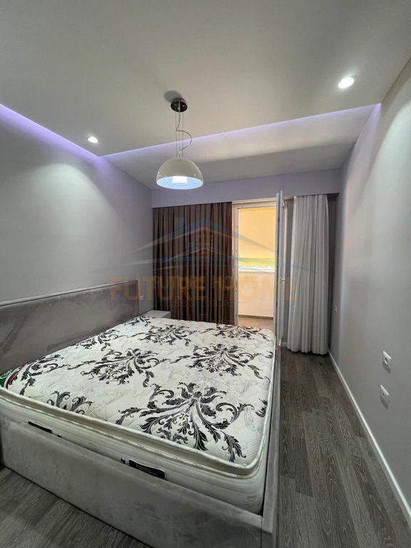 Affitto, Appartamento 3+1+2 + Posto Auto, Via Bill Clinton, Tirana 1.400 €