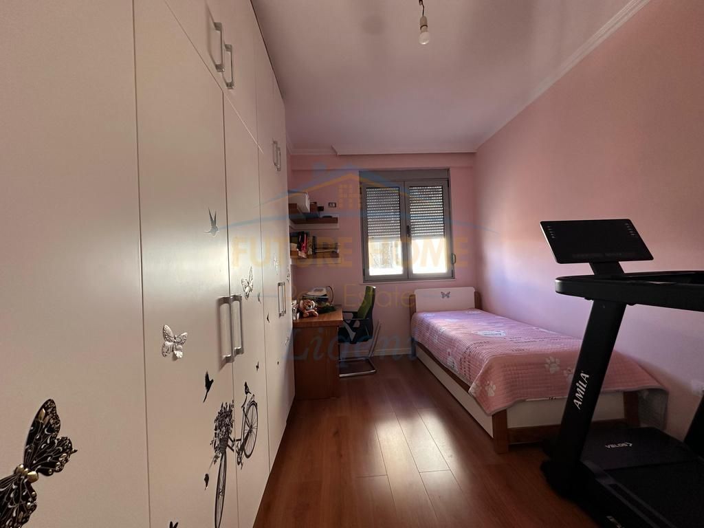 Qera, Apartament 2+1, Liqeni Thate, Tiranë.