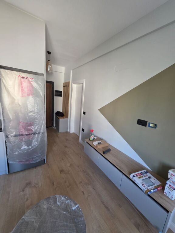 Shitet apartament 1+1 te shkembi kavajes