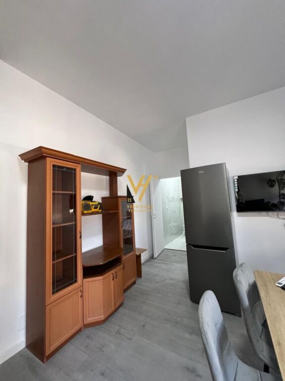 JEPET APARTAMENT 1+1+BLK ME QIRA NE SHKOZE 55.000 LEKE