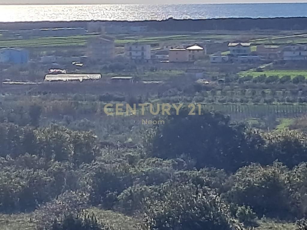 Shitet Tokë në Spille – 5,930 m² 180,000 €