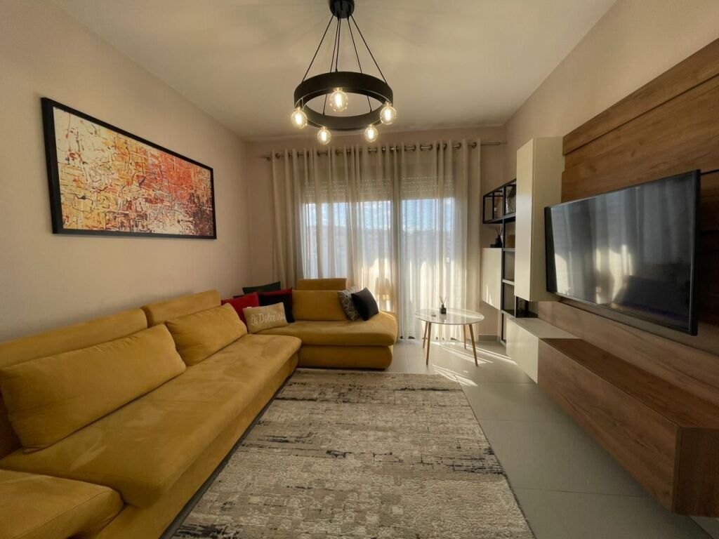 Apartment 1+1 for rent at Shushica near Dinamo Stadium.​